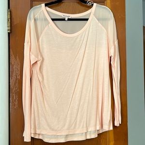 ✨Flash Sale✨ Juicy Couture Top!